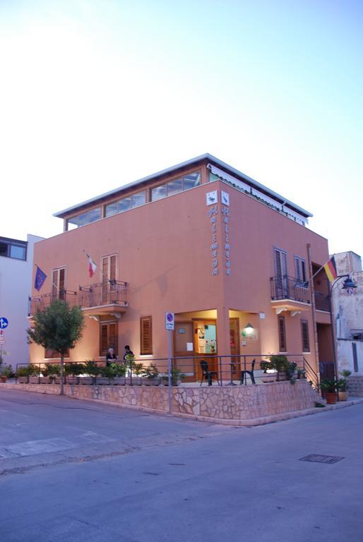 Hotel Halimeda ซานวิโต โลคาโป ภายนอก รูปภาพ